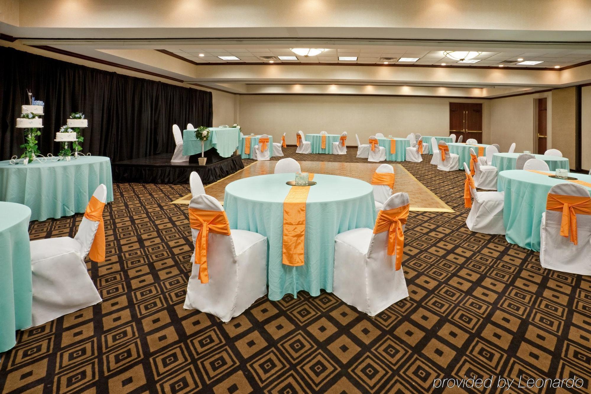 Doubletree By Hilton Austin Northwest - Arboretum Instalações foto