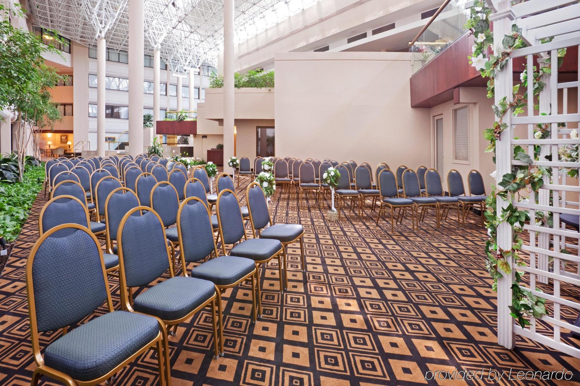 Doubletree By Hilton Austin Northwest - Arboretum Instalações foto