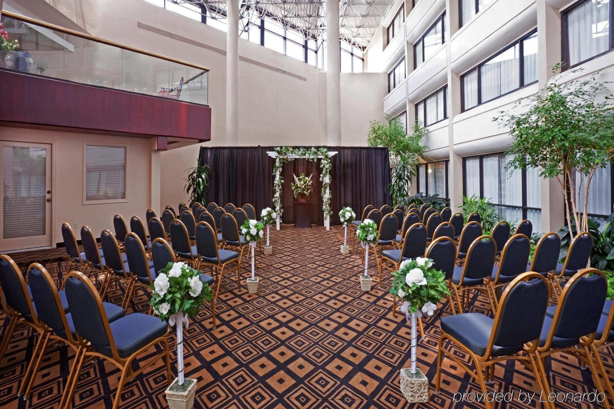 Doubletree By Hilton Austin Northwest - Arboretum Instalações foto